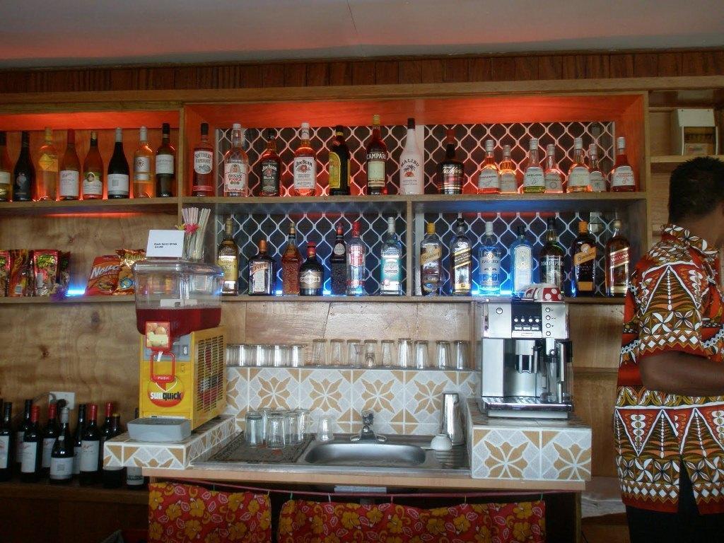 Red Mansion Comfort Inn Хониара Экстерьер фото